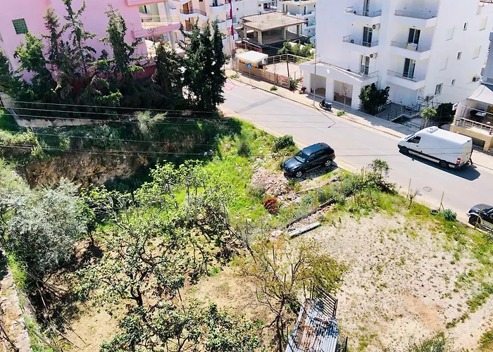 Marin's * Sarandë